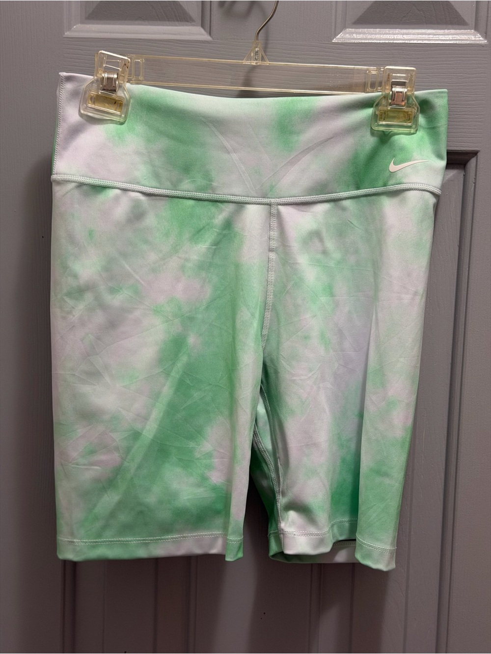 Nike Womens One Icon Clash Dri Fit Green Tie Dye Bike Exercise Shorts Medium